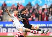 米兰体育官网-阿贾克斯队力克对手，晋级欧冠决赛