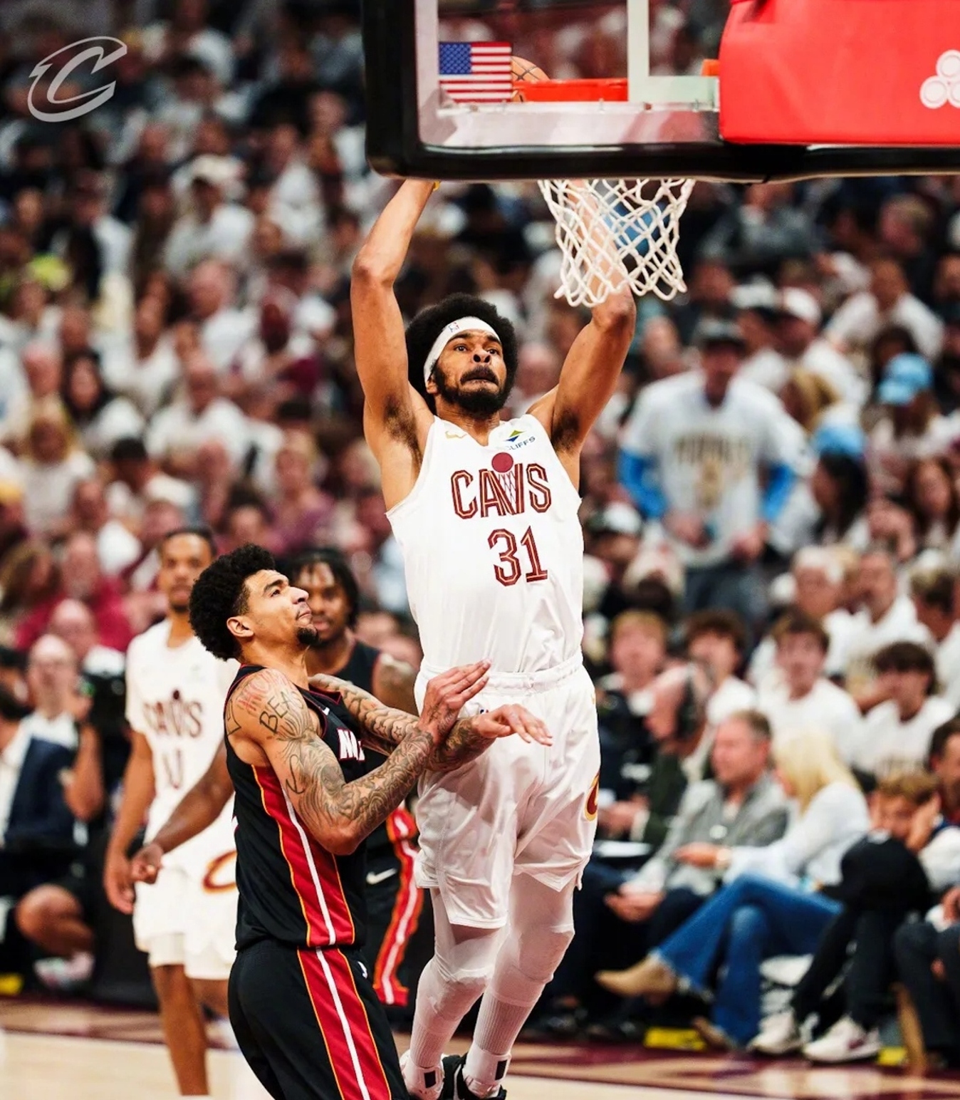 热火主场击败魔术，继续高歌猛进的简单介绍