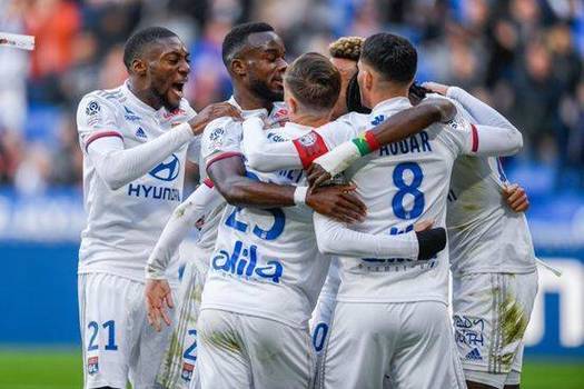 阻击豪强，伯恩利主场全取三分