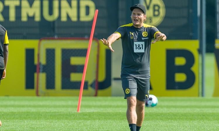 多特蒙德主教练因球队表现不佳面临压力的简单介绍