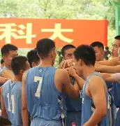 黑山中场回勇，领队展现领袖风范