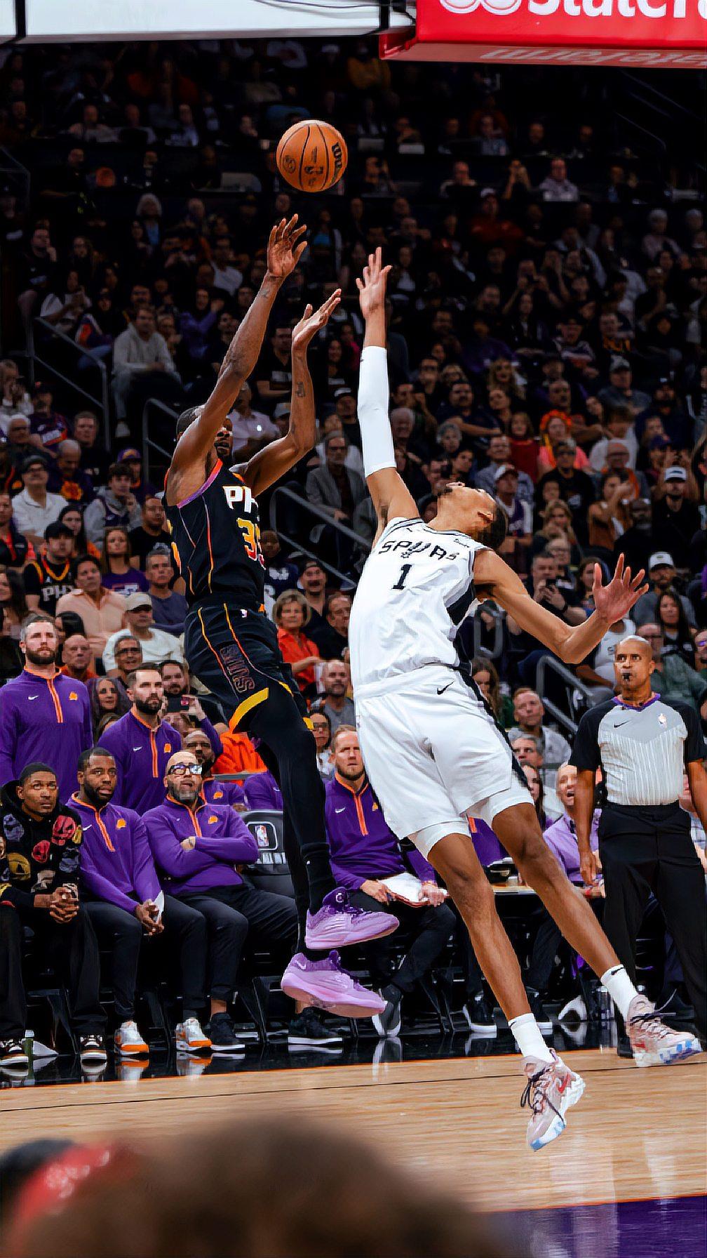 快船客场大胜太阳，继续胜势不断