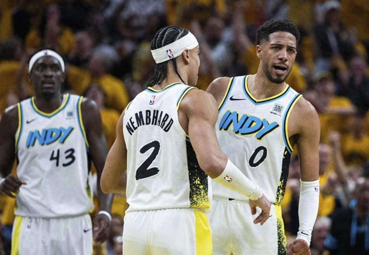 雄鹿负于森林狼，字母哥空砍30+10