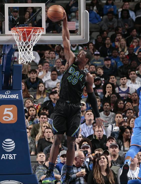 独行侠击败尼克斯，多诺万砍下25分