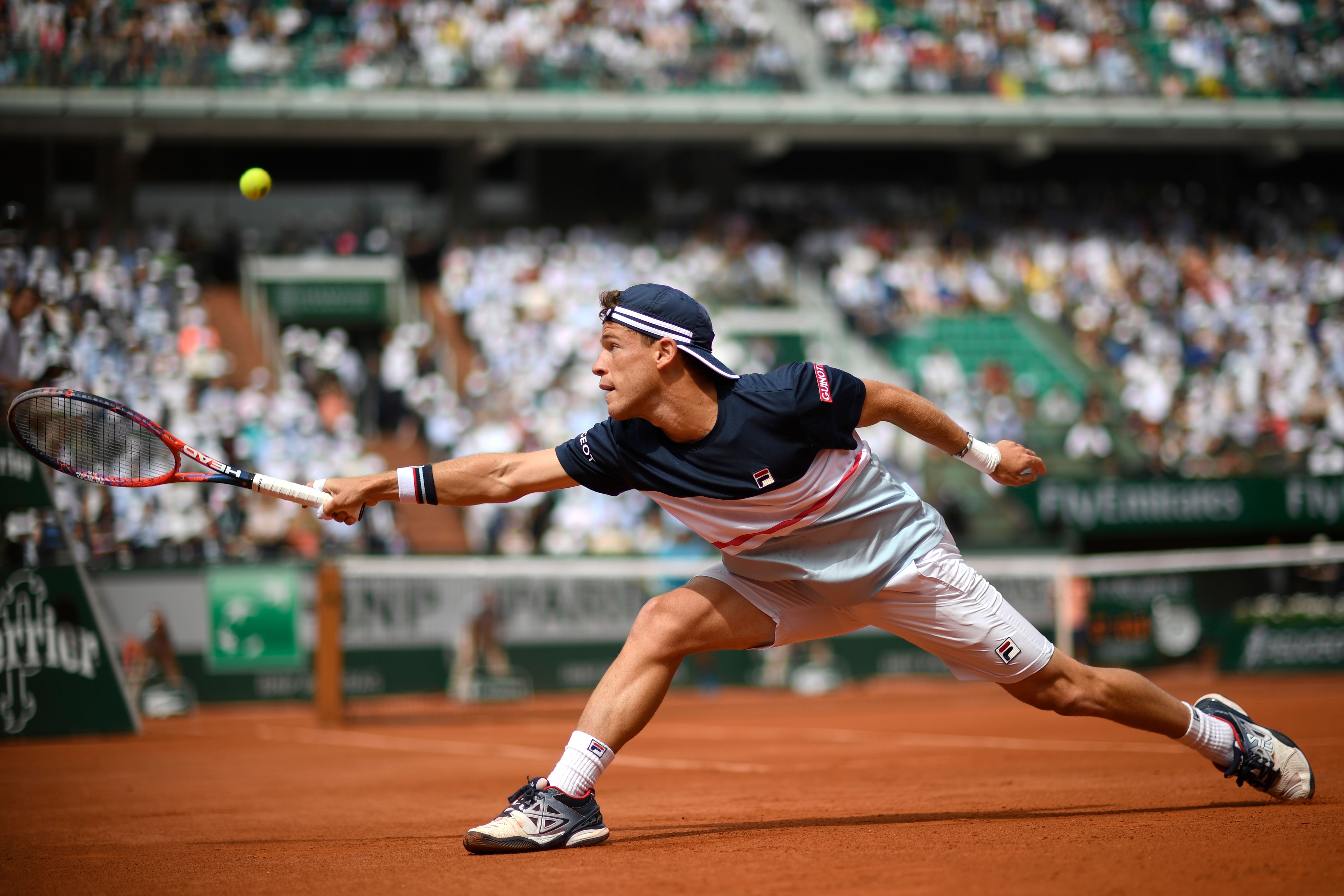 关于世界网球队横扫德国网球队，纳达尔统治全场的信息